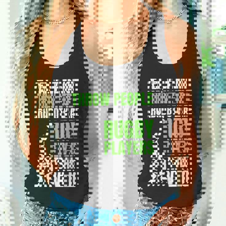 面白いラグビーコーチ、選手、ファンのラグビー。 タンクトップ