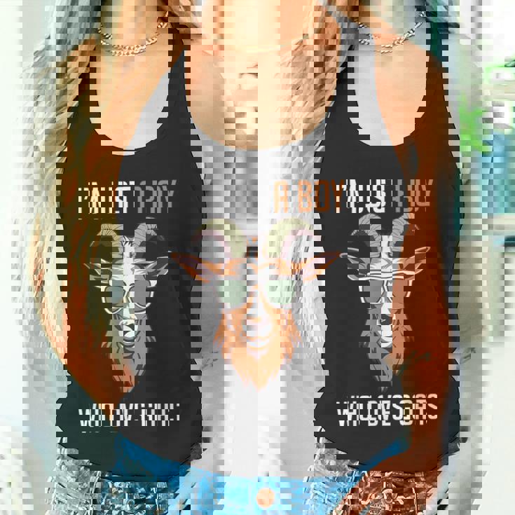 面白い農場の動物 ヤギ好き ただの少年 ヤギが大好きな人 タンクトップ