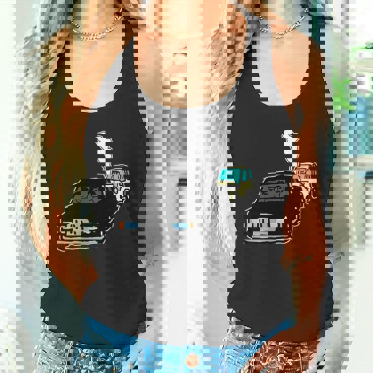 黒塗りの高級車よりも怖い無車検の軽自動車 タンクトップ