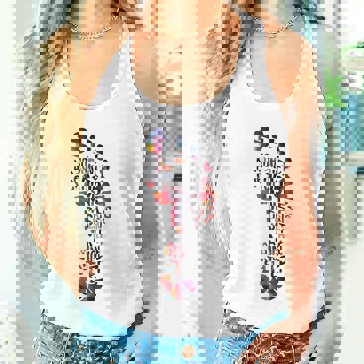 1000マイルの旅は一歩で始まる。 タンクトップ