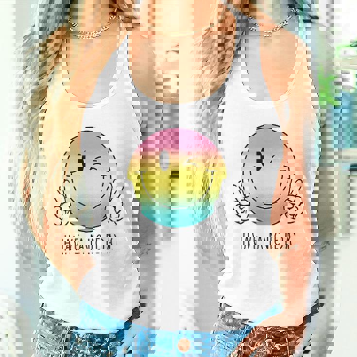 Have A Nice Day Winkingmile Face Peace Wink Happy Face タンクトップ