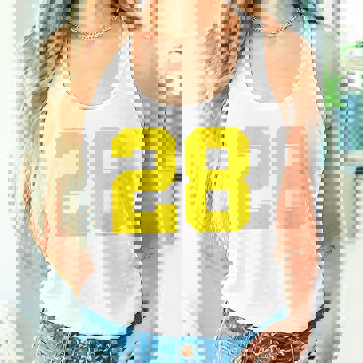 イエローナンバー28 背面 スポーツチーム ジャージ番号 タンクトップ