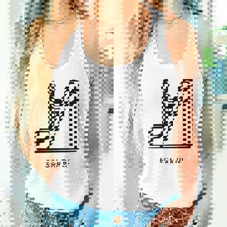 エスカレーター タンクトップ