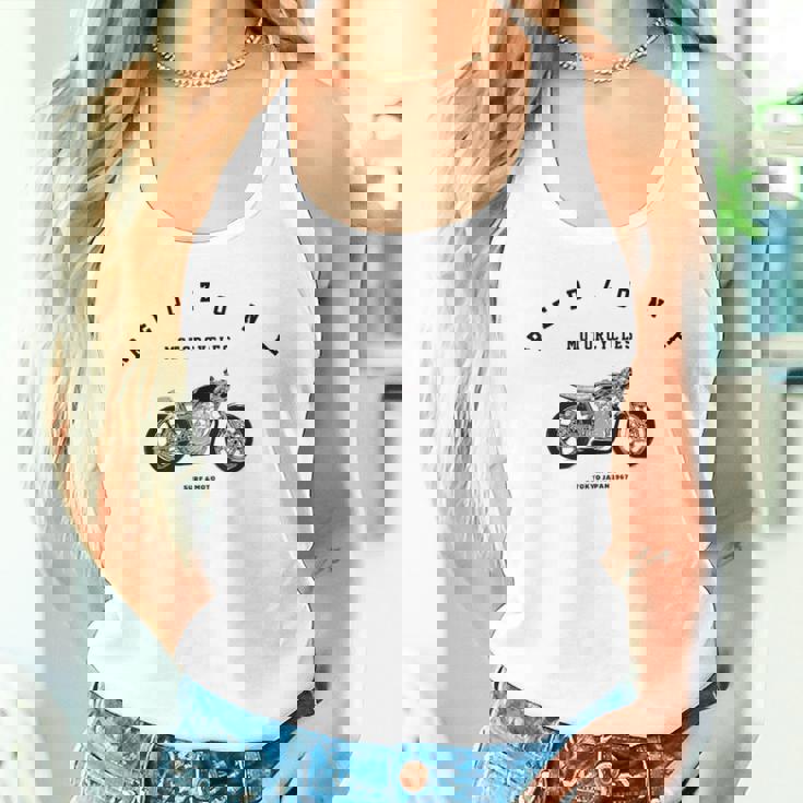 カフェレーサー おしゃれ バイク モーターサイクル カスタム 東京 ジャパン タンクトップ