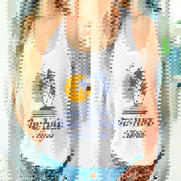 カリフォルニア州ピコリベラ ピコ リベラ 市内観光客 タンクトップ