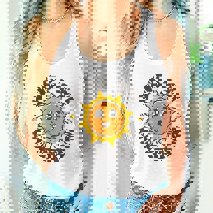 サンズ・アウト・ジンジャーズ・イン タンクトップ