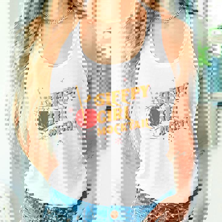 スリーピーガール モクテルクラブ レトロ ウェルネス キュート ファッショントレンド タンクトップ