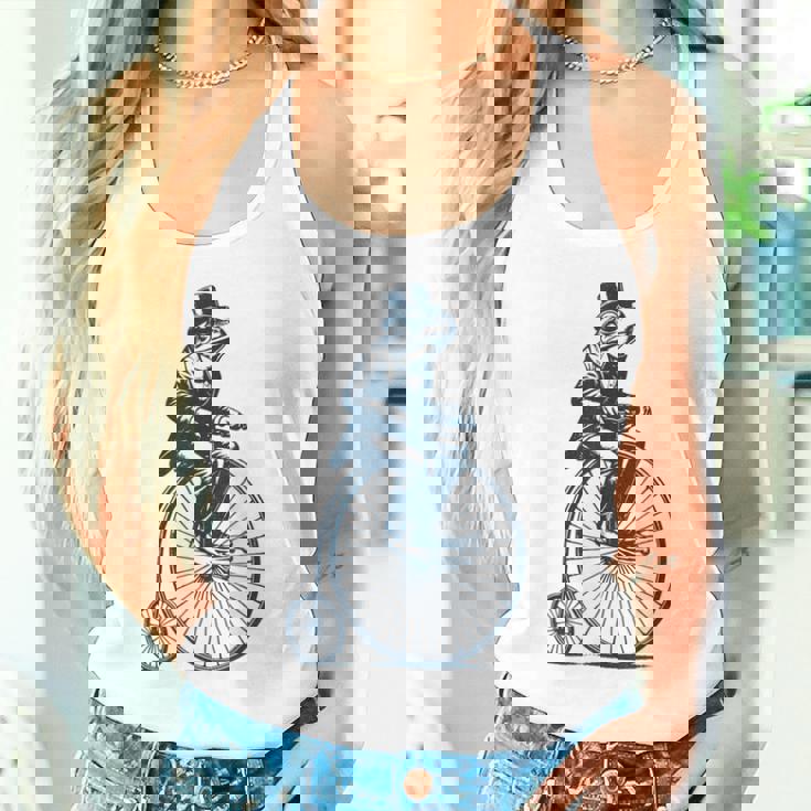 ビンテージのペニーファージング自転車に乗る粋なカエルのサイクリスト タンクトップ