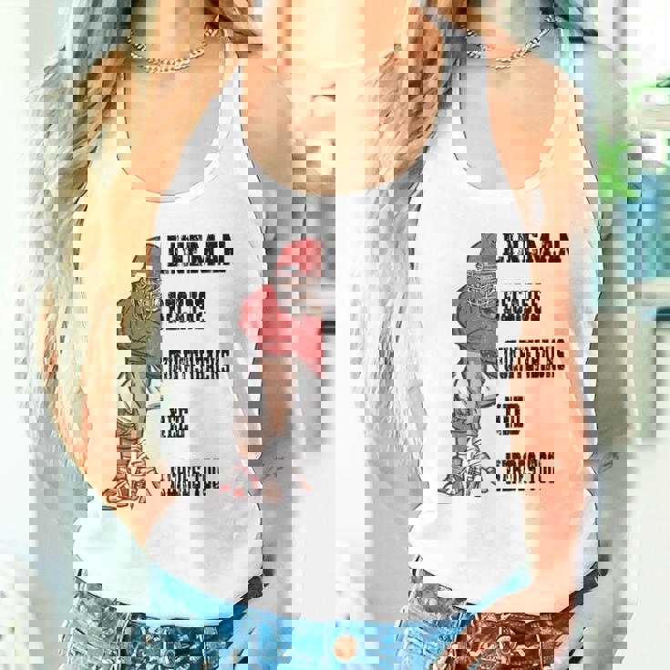 ラインマンのクォーターバックにはアメリカンフットボールにヒーローが必要 タンクトップ