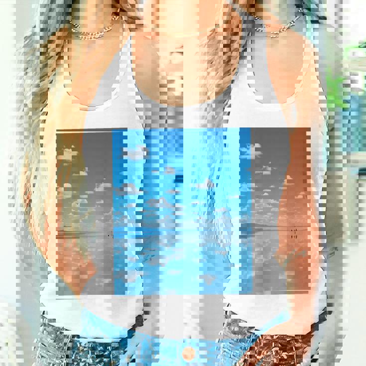 世界一美しい鏡張りの風景 タンクトップ