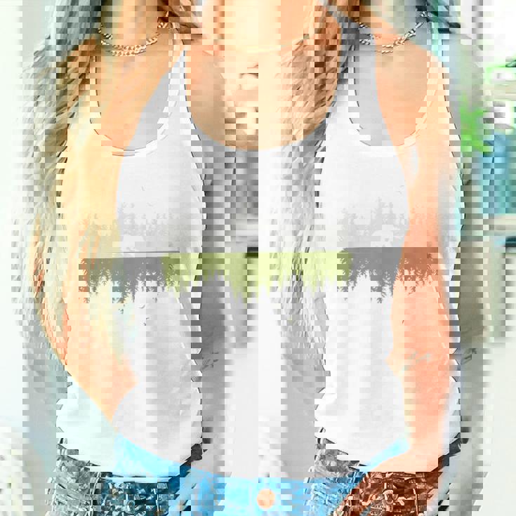 木 反射 クマ 野生動物 森 自然 動物 アウトドア タンクトップ