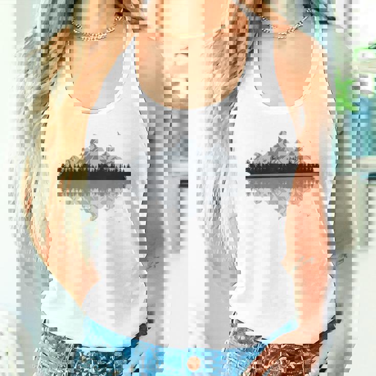 森 山 反射 野生動物 自然 ハイキング ハイカー タンクトップ