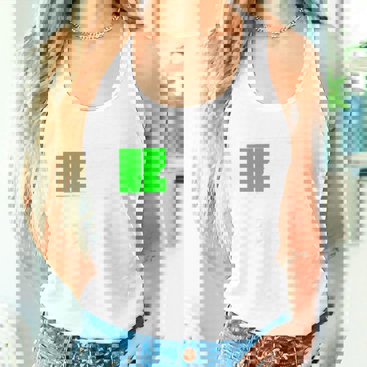 背中【充電中】電池 バッテリー おもしろ 面白い ギャグ ネタ ウケ狙い 笑える ユーモア おバカな 個性的な タンクトップ