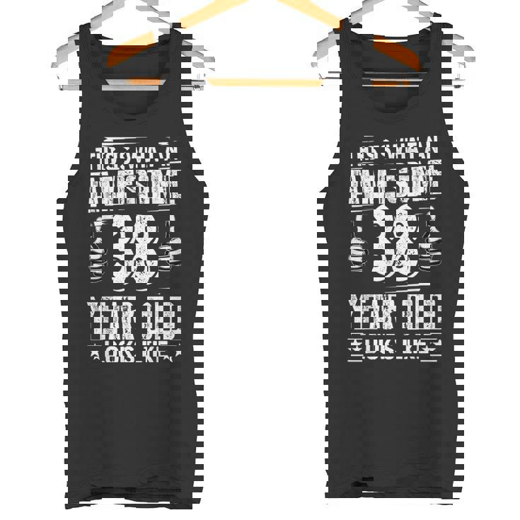 38歳の誕生日プレゼントは私に38歳をもたらしました 良い 面白い 38歳 タンクトップ