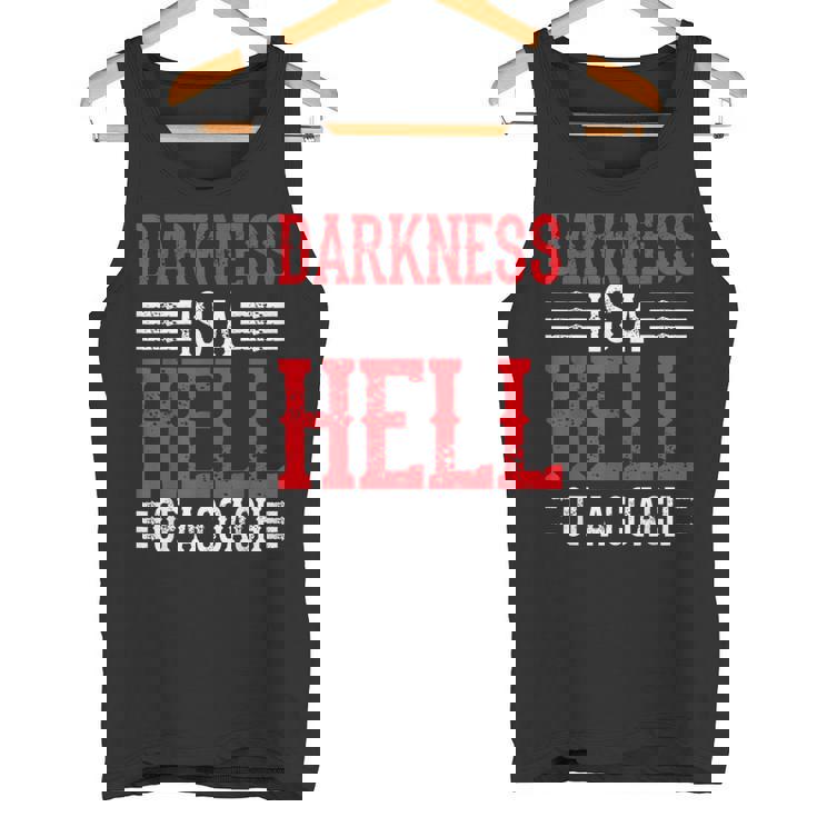 Darkness Is A Hell Of A Coach やる気を引き出す考え方 タンクトップ