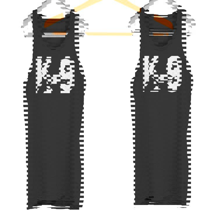 K9 ジャーマンシェパード ロゴデザイン K-9 退役軍人の日 タンクトップ