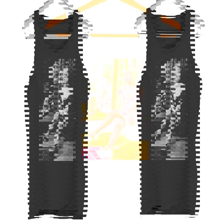 Usポップスター、シンディ・ローパー1993年撮影。 タンクトップ