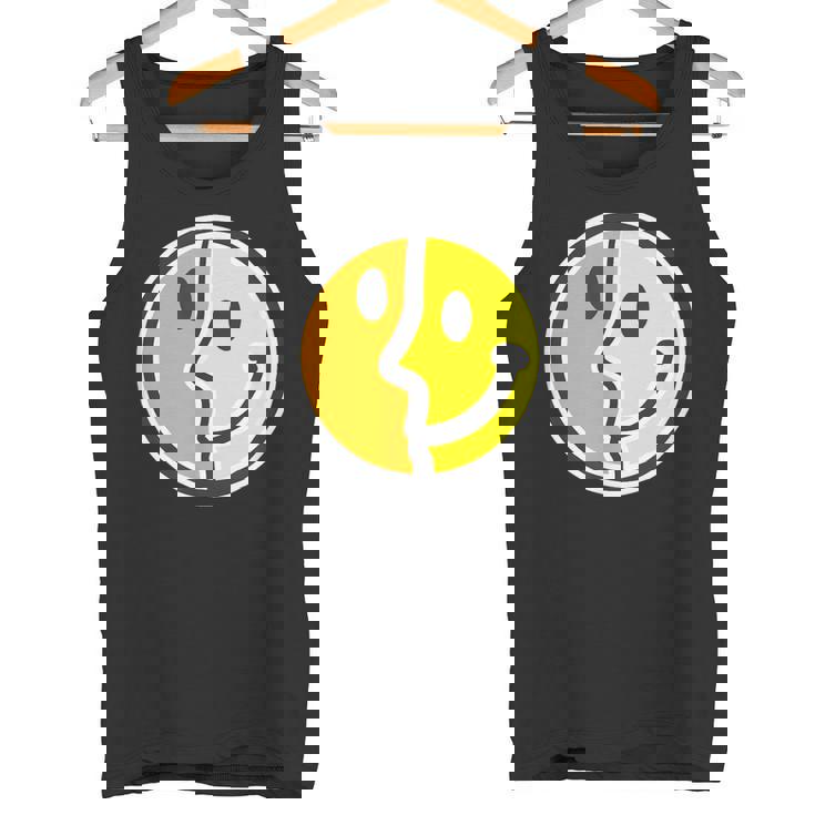 【ピカソ風】スマイル フェイス 笑顔（パロディ）キュビズム【スマイリー】ニコニコ 黄色 ポップ かわいい タンクトップ