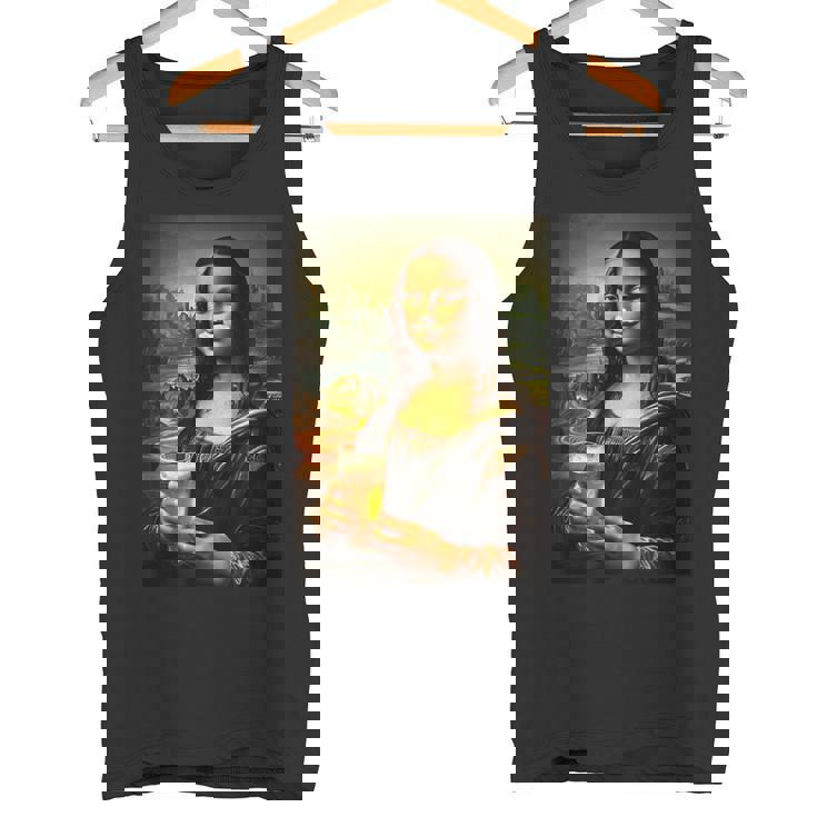 おもしろビールモナリザ絵画アートママパパ。 タンクトップ