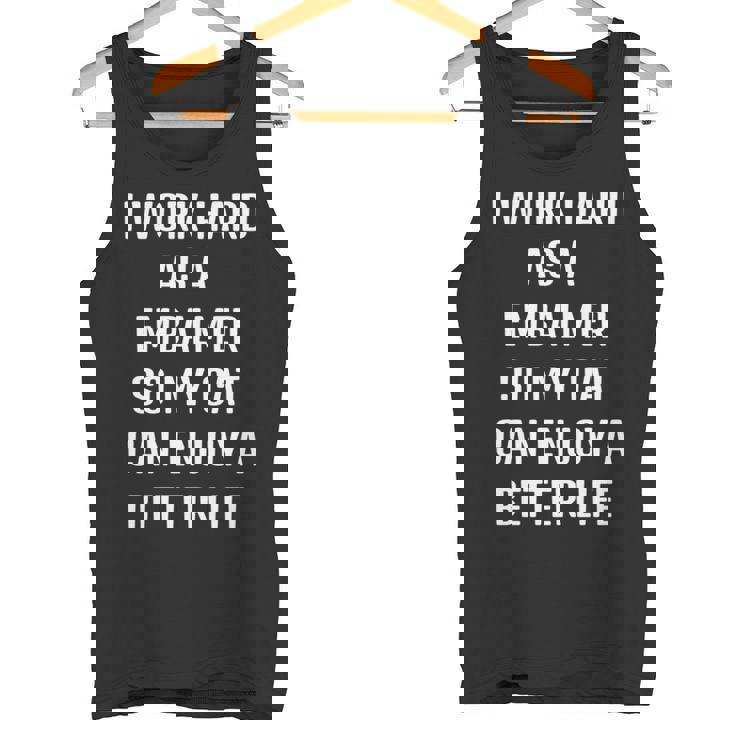 かわいいことわざ、面白い皮肉なニーエンバーマーと私の猫。 長袖tシャツ タンクトップ