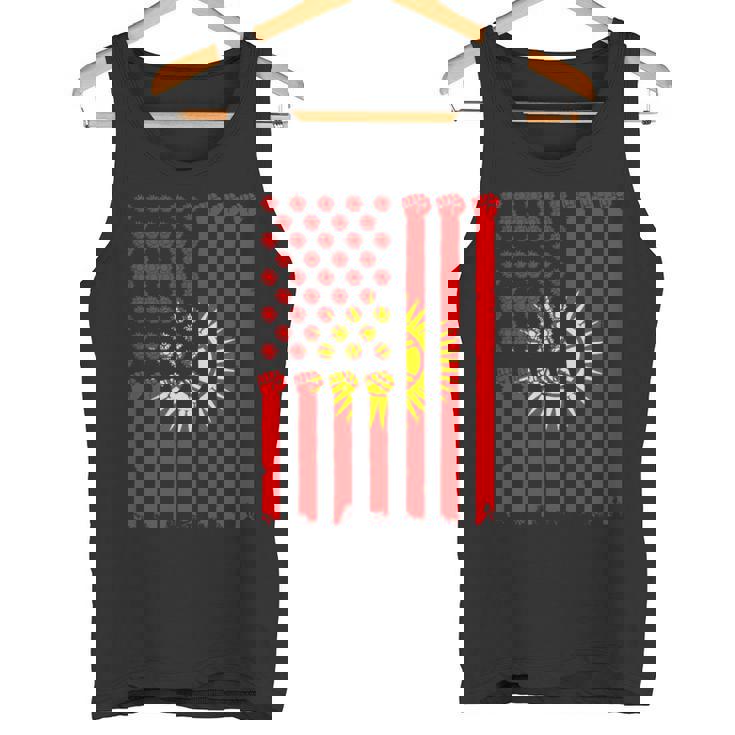 キルギス アメリカ 手拳 キルギス ルーツ アメリカ キルギス 国旗 タンクトップ