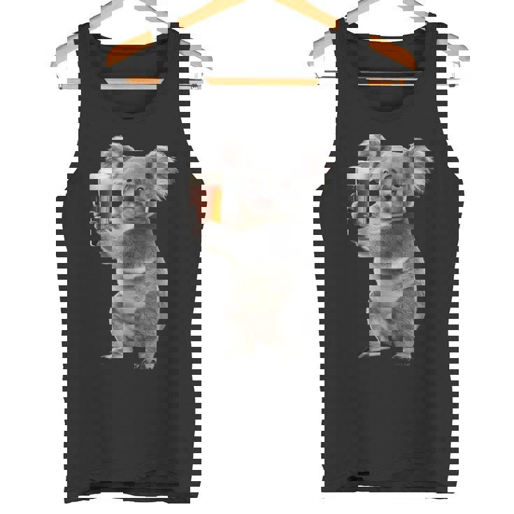 コアラ ビールを飲む リアル タンクトップ