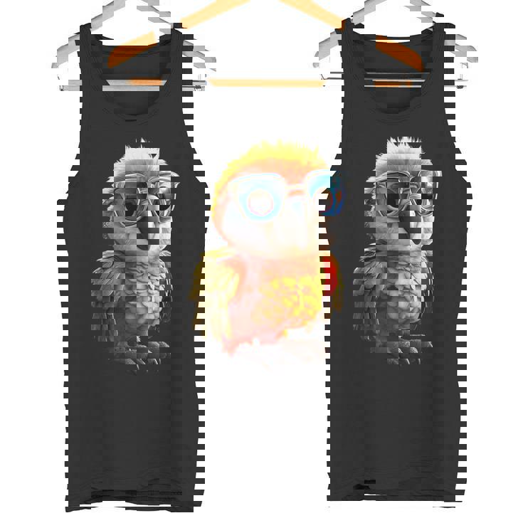 サングラスをかけたインコ コンゴウインコ オカメインコ かわいいインコ タンクトップ