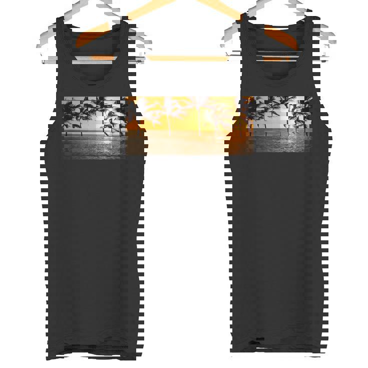 サンセット ビーチ ヤシの木 クール 海 サーフィン タンクトップ