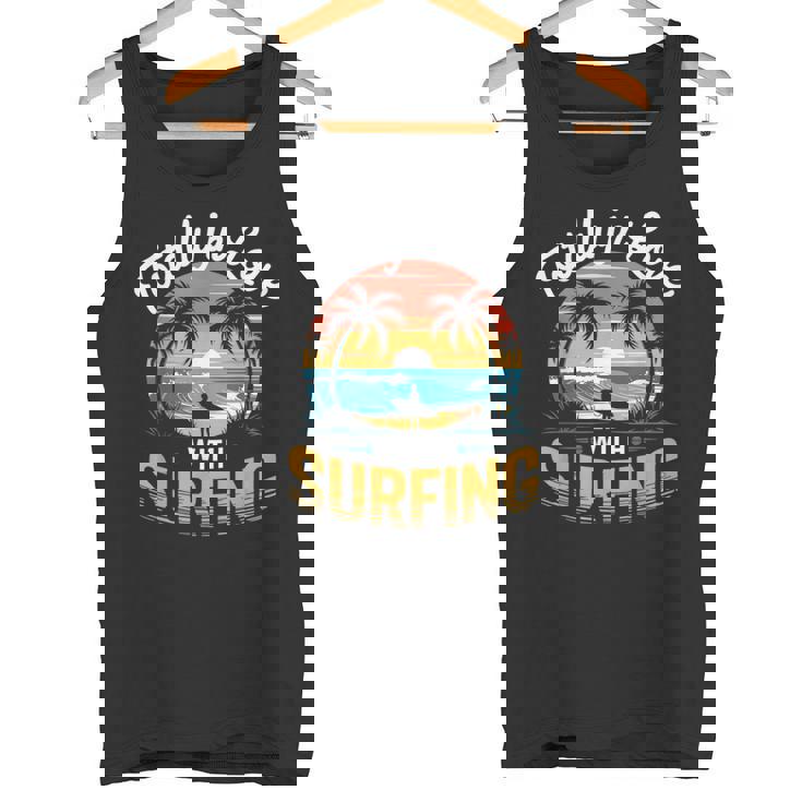 サーフィンサーフボードが大好き。メンズサーフボーダー用。 タンクトップ