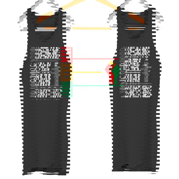 ジューンティーンスは1865年以来すべてのチェーンを断ち切りました タンクトップ