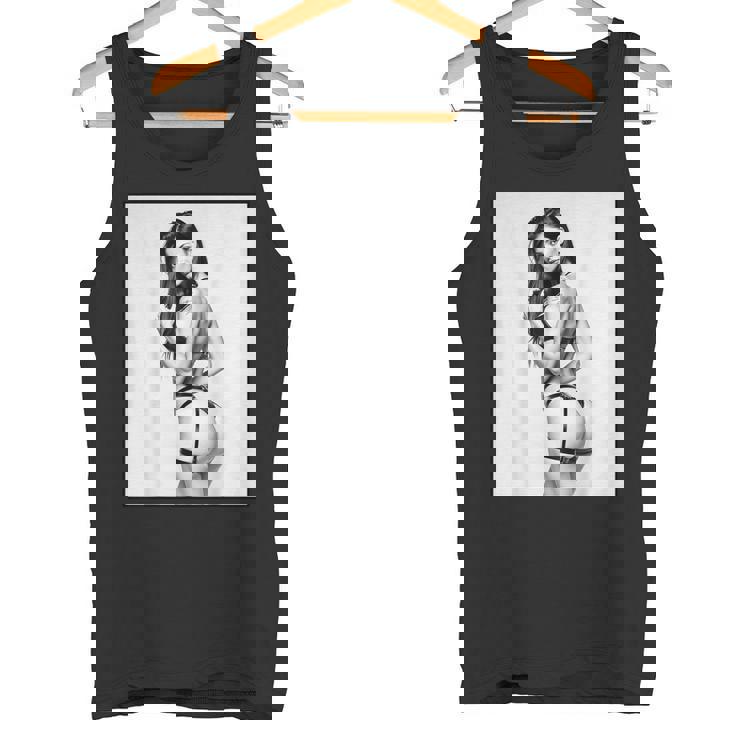 セクシーガールグラフィックtシャツ セクシーブルネットピンナップガール B&W タンクトップ