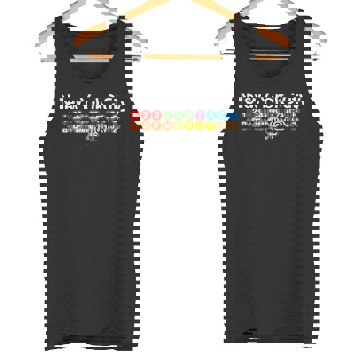 ニューヨーク市地下鉄の駅標識、ニューヨークの列車標識nyc。 タンクトップ