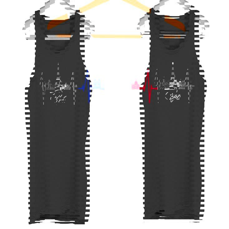 パリのスカイライン ハートビート 愛 エッフェル塔 愛 フランスi Love Paris タンクトップ