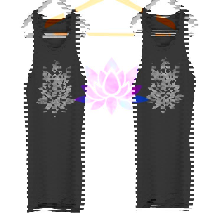 ピンクと紫の蓮の花 タンクトップ