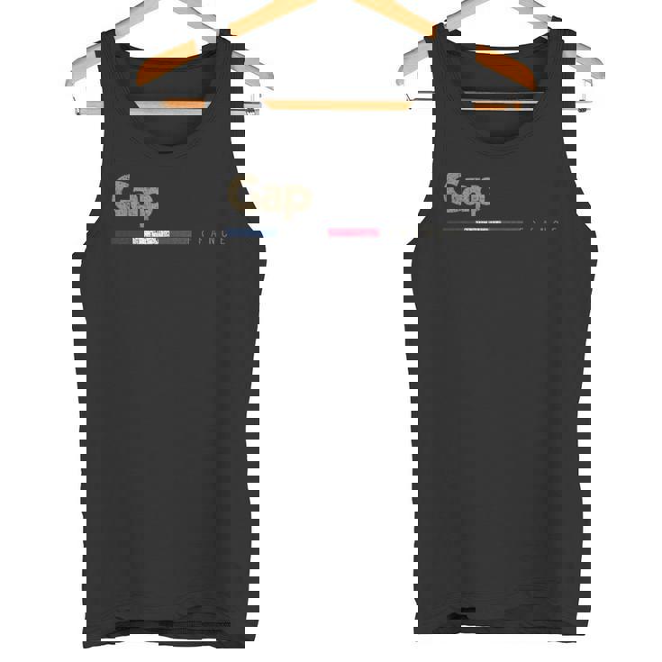 フランスで「ジェイミーギャップ」都市名 タンクトップ