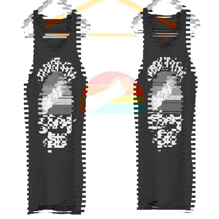 ブロークン・アーム・ストーリー $10 手の怪我 手首 面白い ヴィンテージ タンクトップ