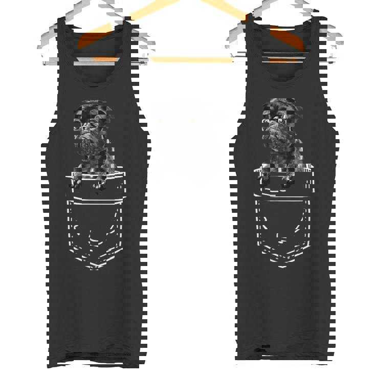 ポケットに入ったブラックパグ かわいい犬好きのギフト タンクトップ