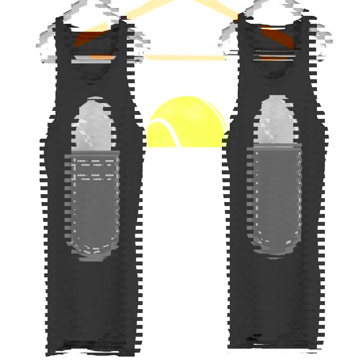 ユーモラスなテニスプレーヤーのための偽のポケットに入った面白いテニスボール タンクトップ