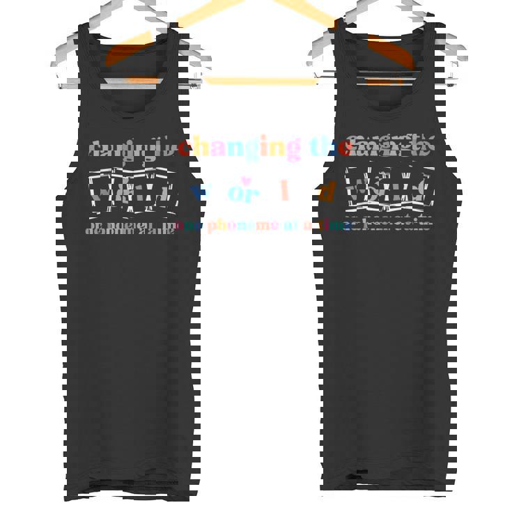 世界を変える失読症の先生 一度に一つの音素 タンクトップ