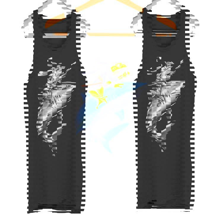 侍ニンジャカエルがサメに乗る日本の戦士面白い タンクトップ