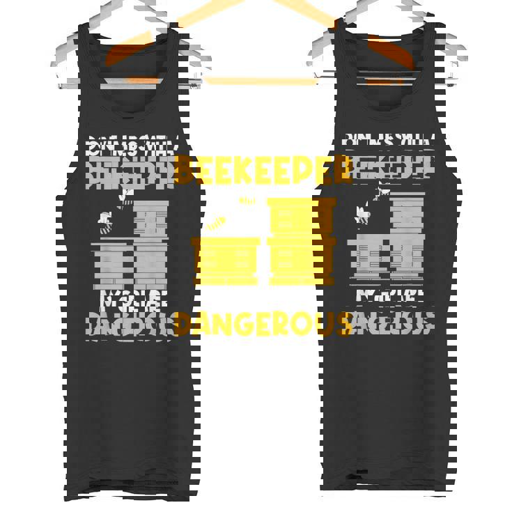 収穫養蜂家 これらを植えてミツバチを救いましょう タンクトップ