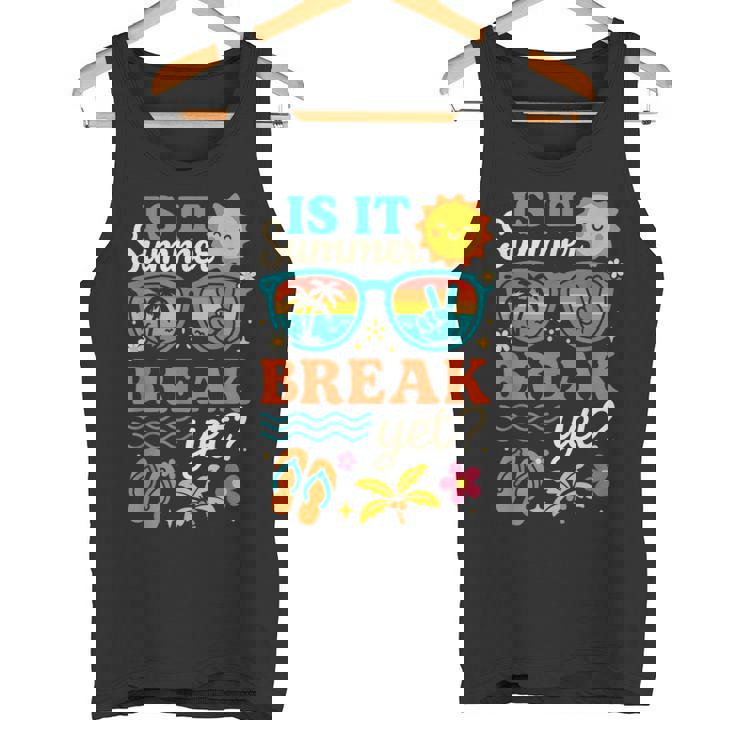 夏休みなのに、学校教師休暇の最終日 タンクトップ