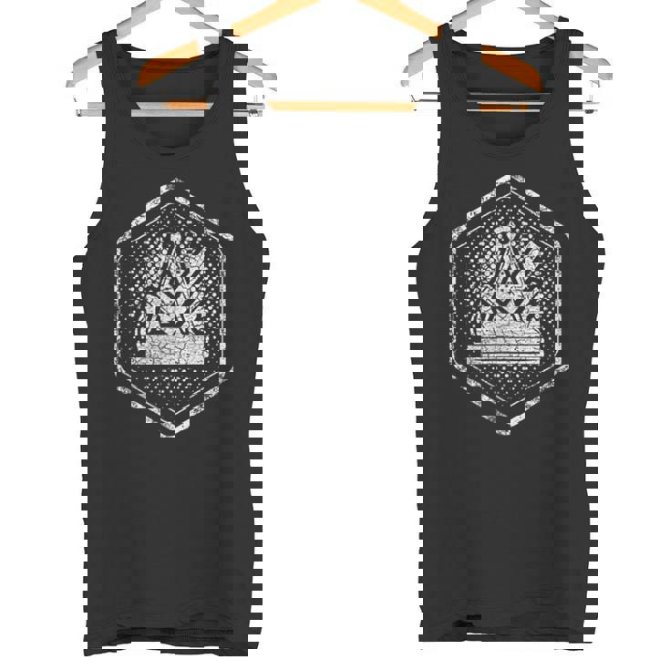 大工のギルドサイン 胸に伝統的な六角形 タンクトップ