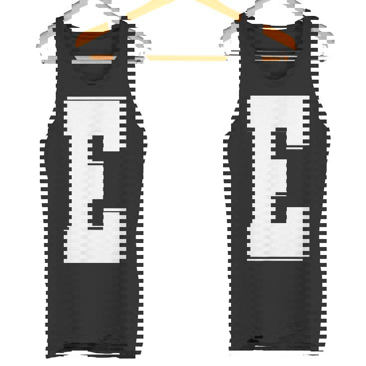 大文字 E アルファベット モノグラム イニシャル タンクトップ