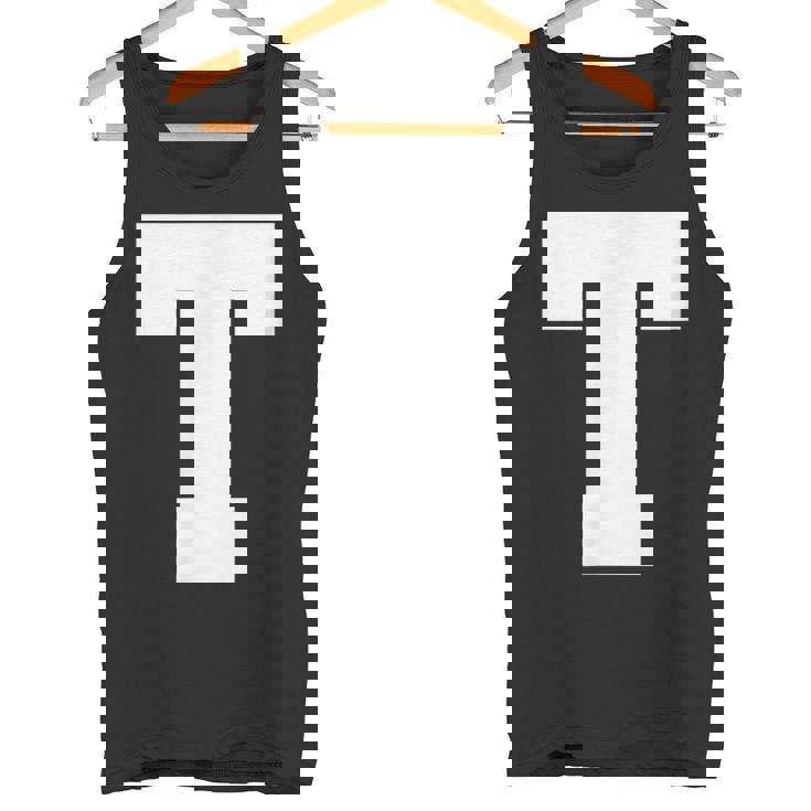 大文字tアルファベットモノグラムイニシャル タンクトップ