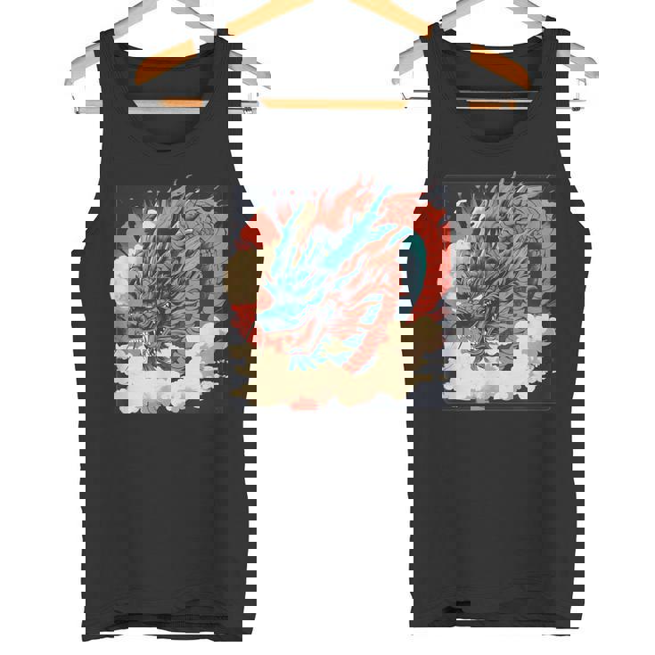 大胆でクールな外観の素晴らしい日本のドラゴン。 タンクトップ