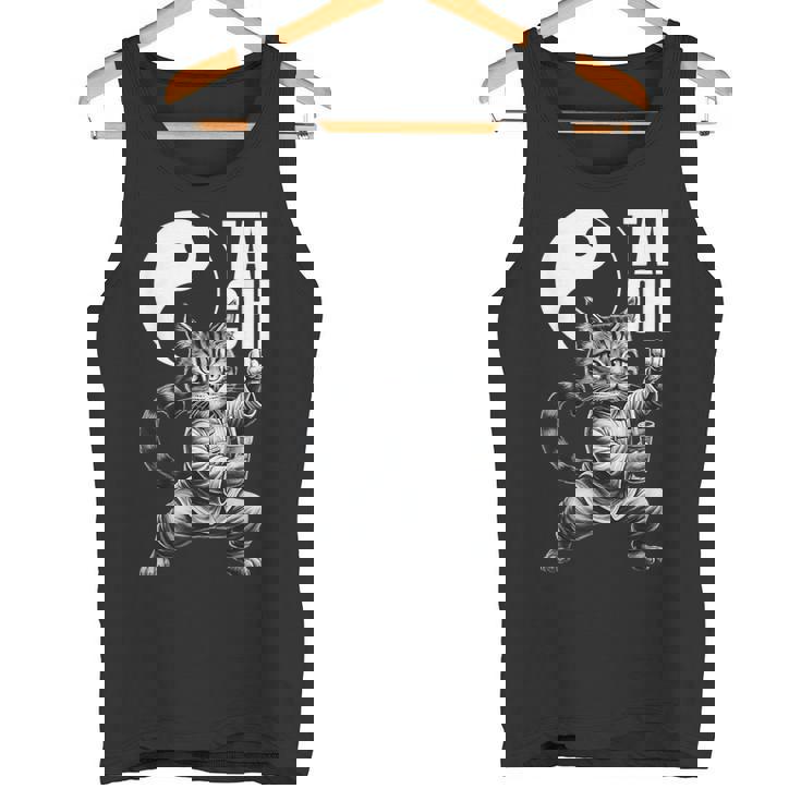 太極拳 猫 ボバ ティー 面白い カワイイ 武道 禅 キティ タンクトップ