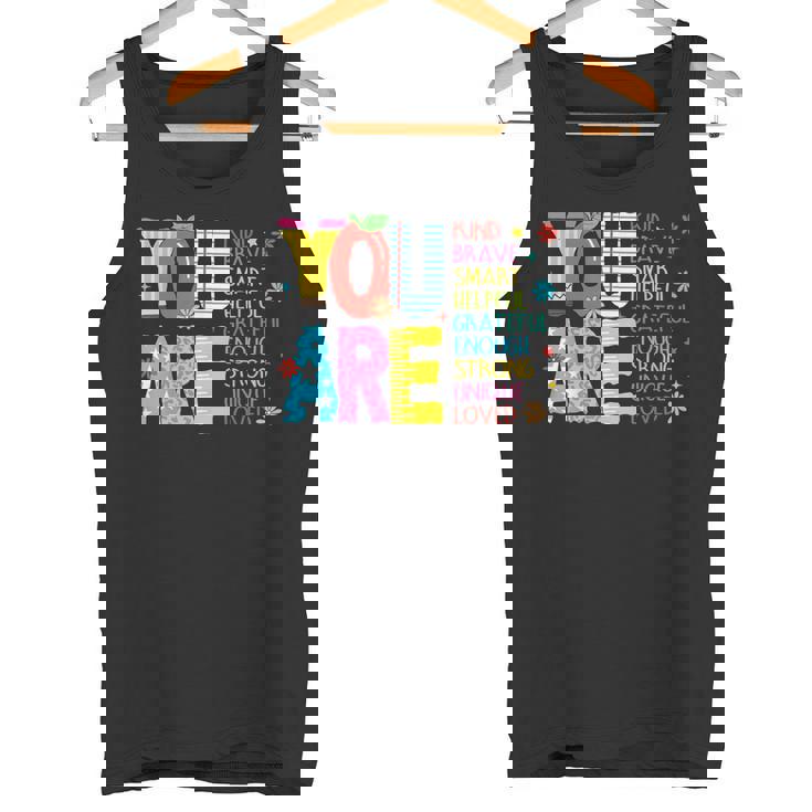 学校の初日に、あなたは素敵で、勇敢で、インスピレーションを与える先生です。 タンクトップ