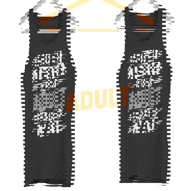 年齢のせいでよく大人と間違われる タンクトップ