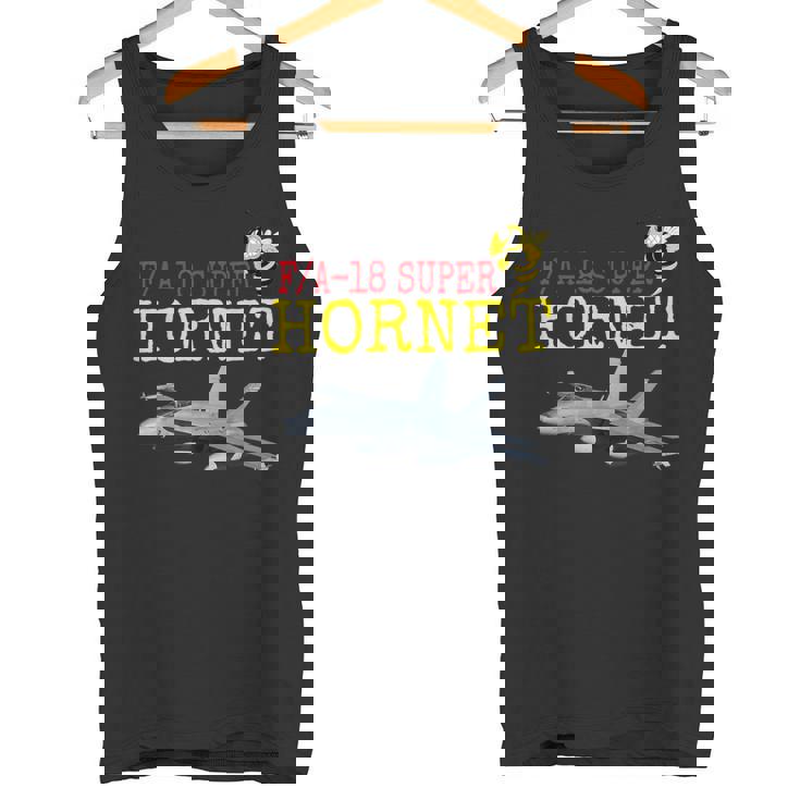 愛国的なアメリカ海軍「FA-18 スーパーホーネット」 In Action。 タンクトップ